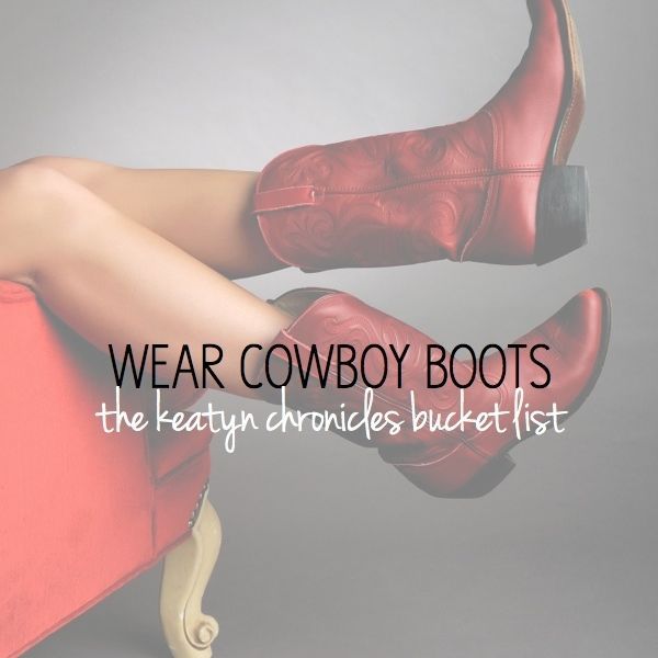 wear cowboy boots